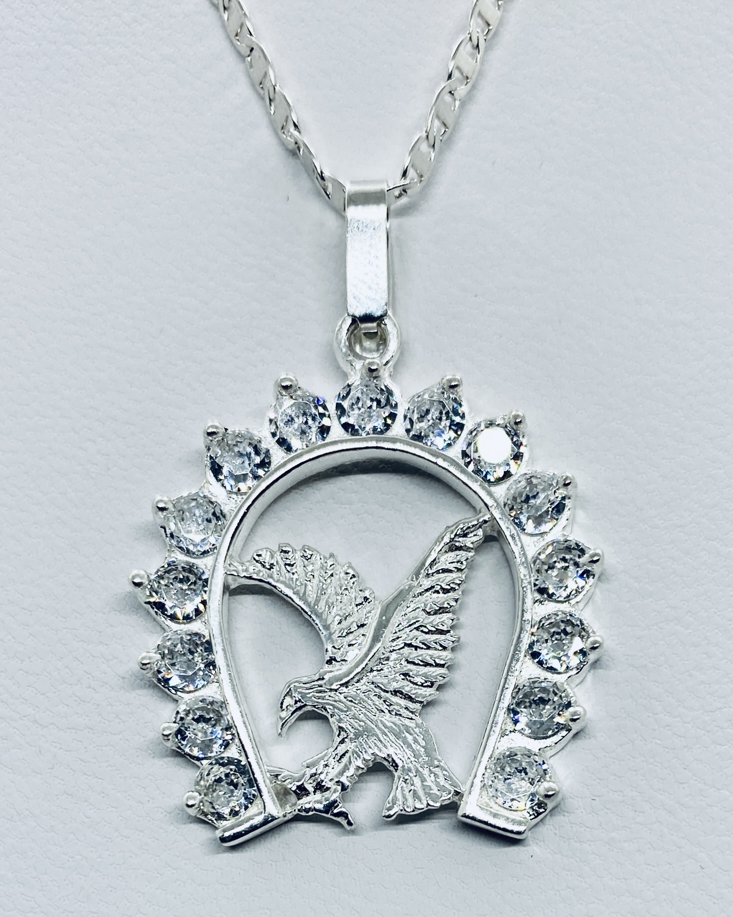 Dije De Herradura Y Águila De Plata Grande Con Piedra - Imagen 4